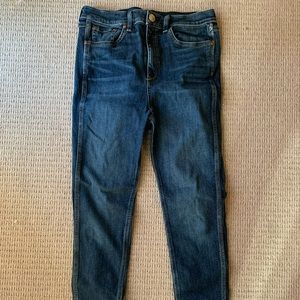 Rag & Bone. Size 31. Medium wash high rise.